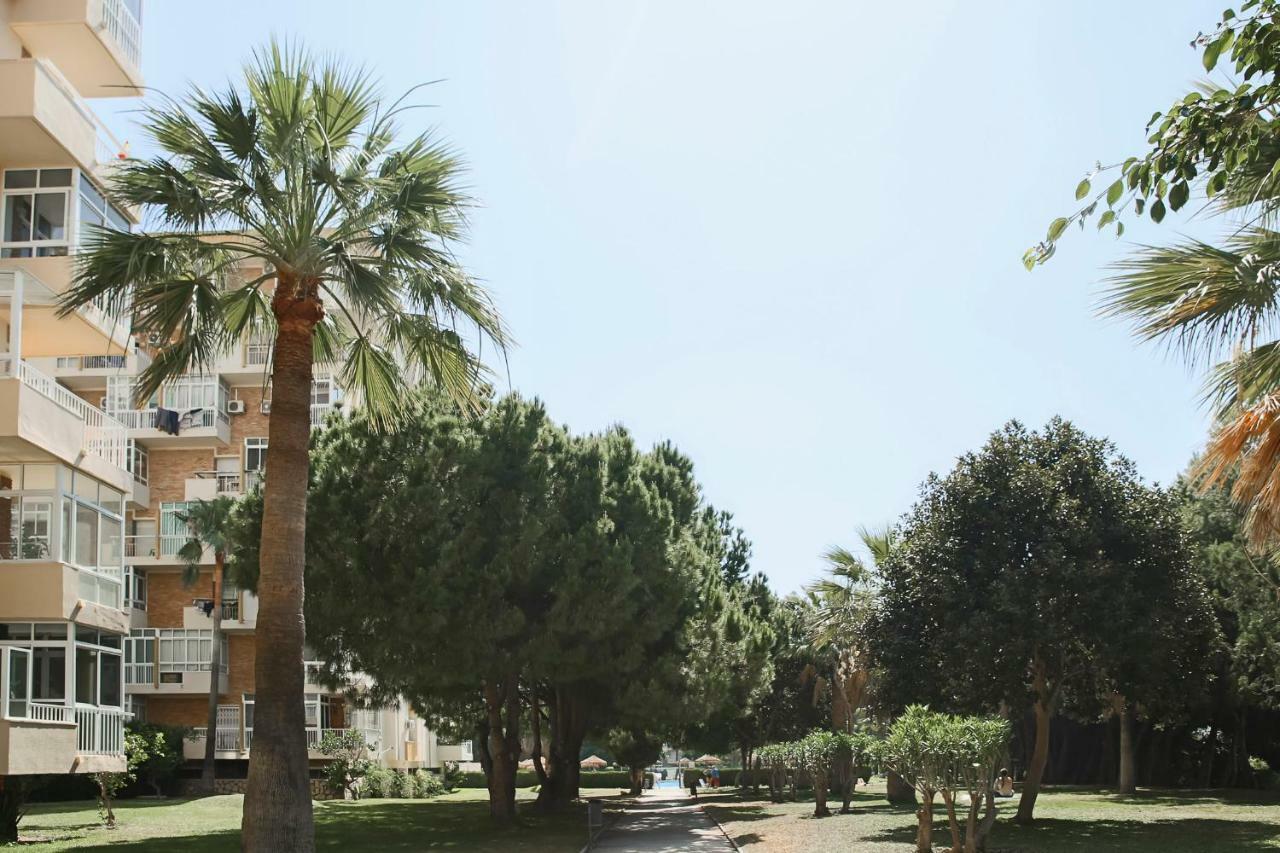 Apartamento Benalmadena Agata Apartment ภายนอก รูปภาพ
